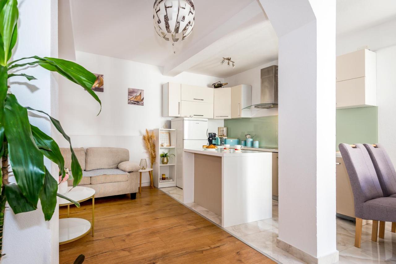 Nautica Free Parking Appartement Šibenik Buitenkant foto